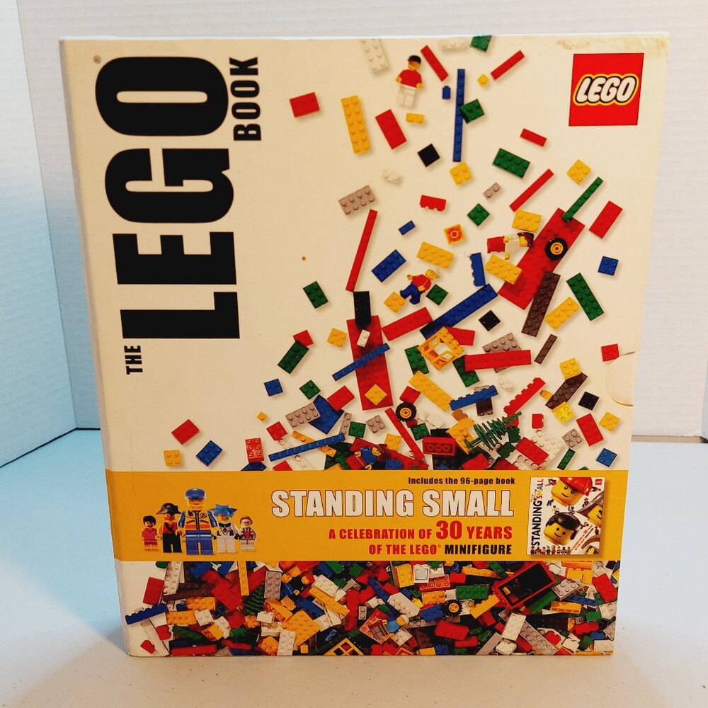 The LEGO Book & Standing Small / Boxed Set in case